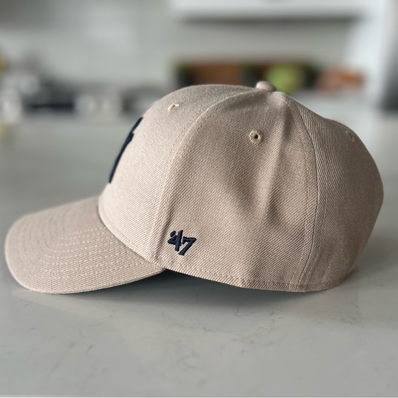 Yankees Cap Like New - Picture 4 of 8